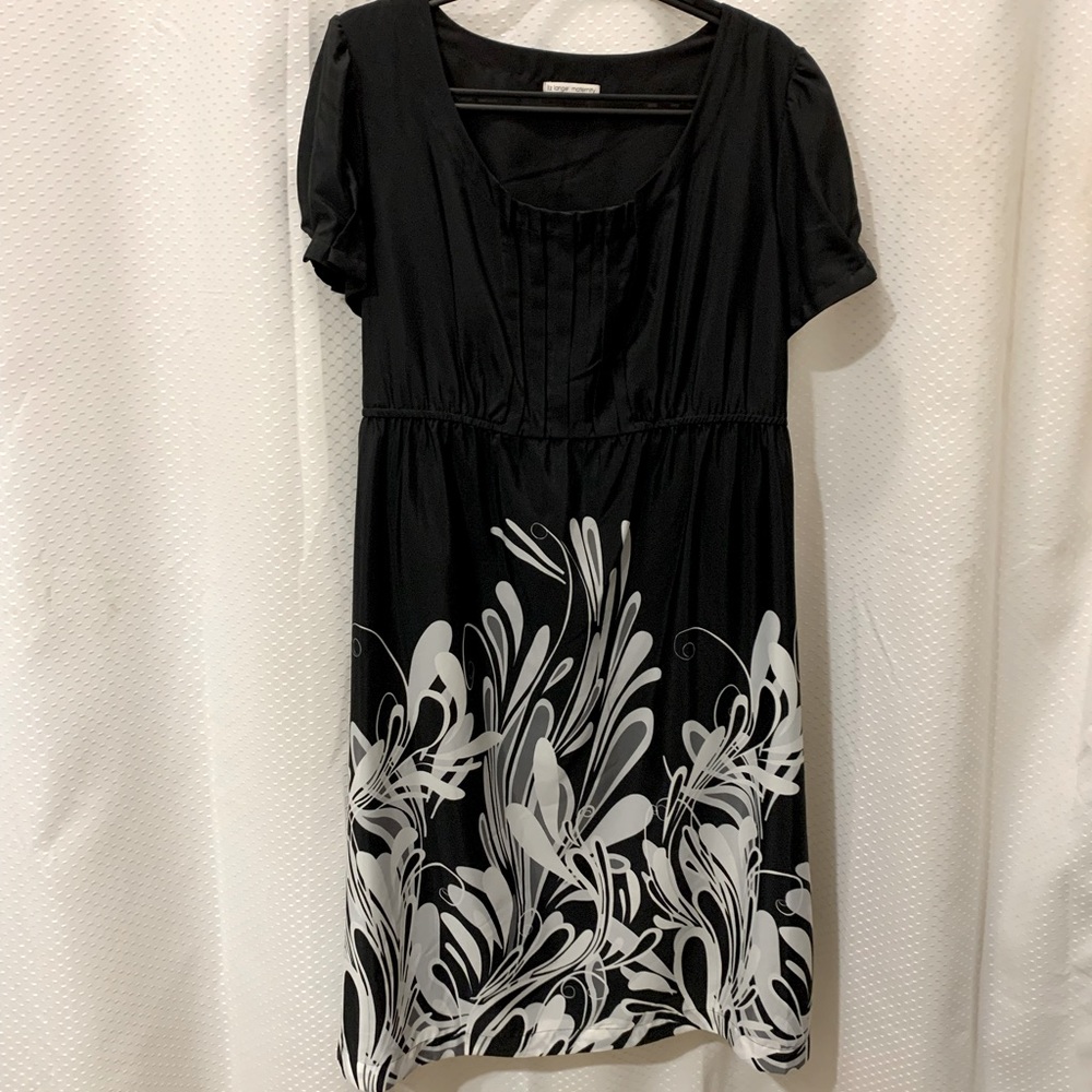 Liz Lange for Target maternity dress NWT